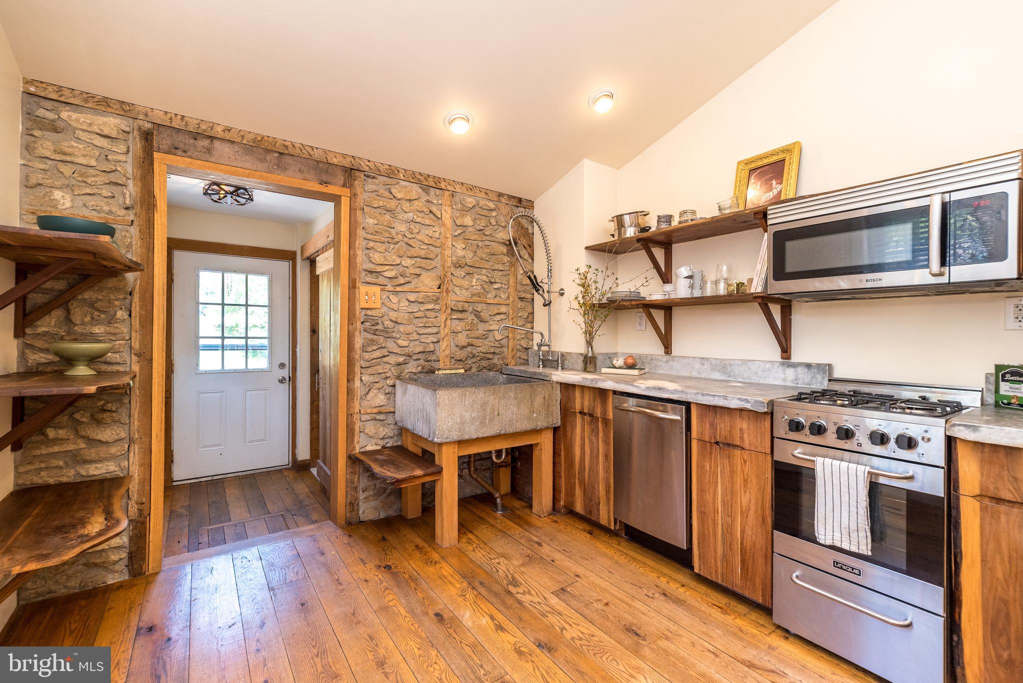 567 Little York-springmills Road Milford, NJ 08848 - Photo 9 of 52