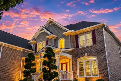 $875,000 | 2621 Trailing Ivy Way Northeast, Buford, GA 30519