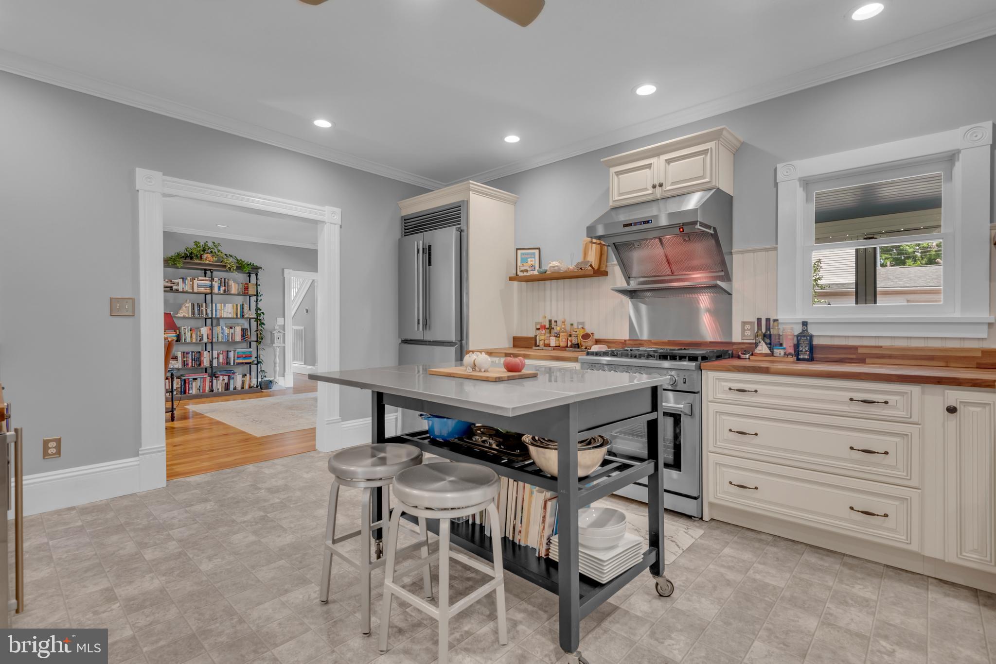 1109 Locust Street Cambridge, MD 21613 - Photo 27 of 67 Porcelain farm sink & Pro style dishwasher