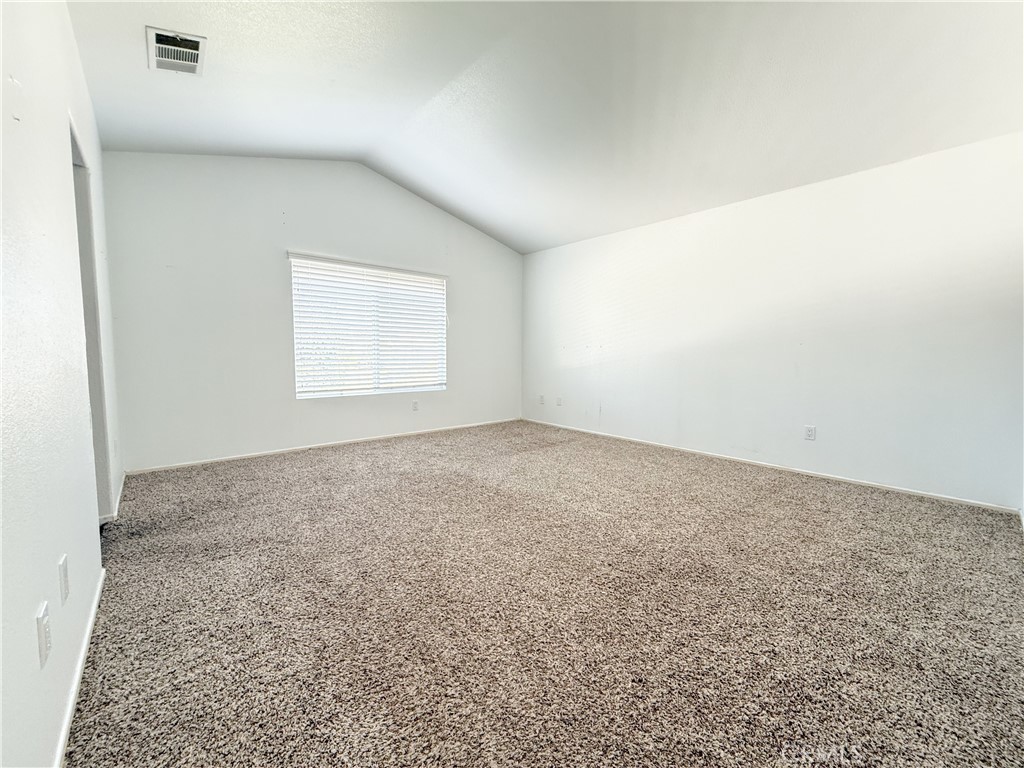 1679 Stone Creek Road Beaumont, CA 92223 - Photo 11 of 29