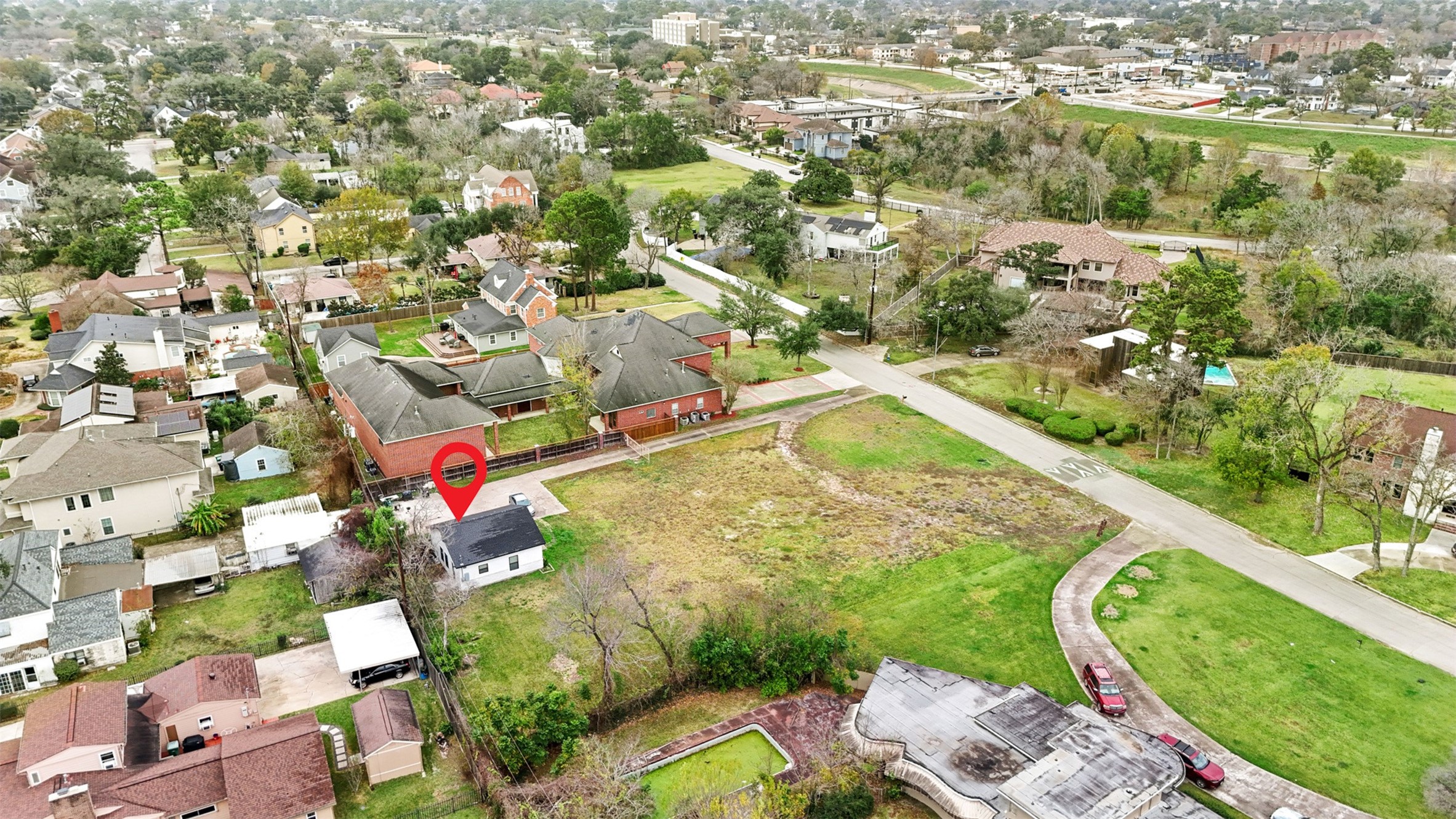 3922 Roseneath Drive Houston, TX 77021 - Photo 10 of 16 an aerial view of residential house with outdoor space and swimming pool