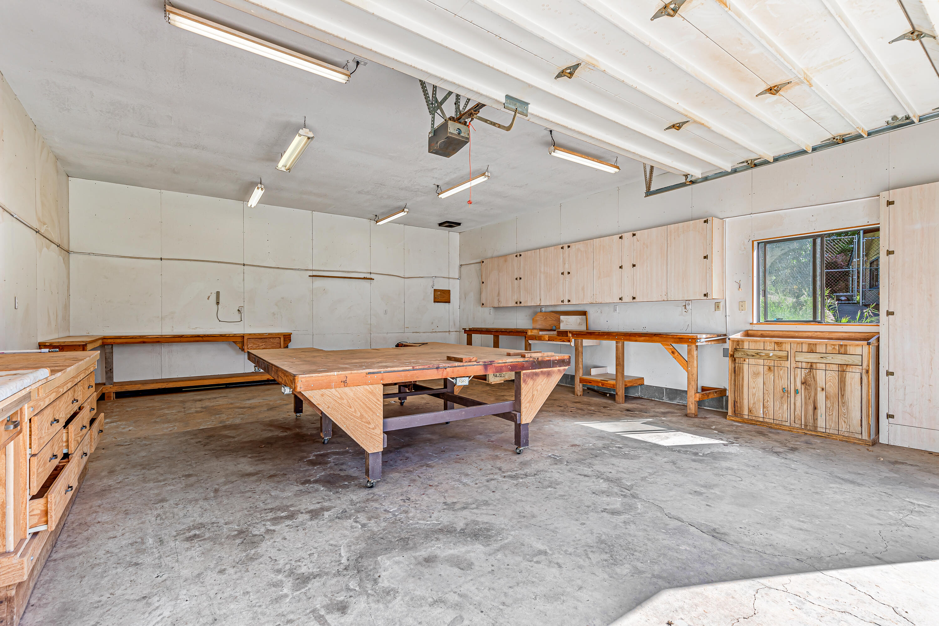 1306 Lewis Road Prospect, OR 97536 - Photo 34 of 66 9R9A9813