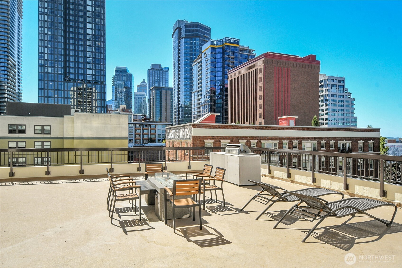 2201 3rd Avenue, Unit 1303 Seattle, WA 98121 - Photo 18 of 20