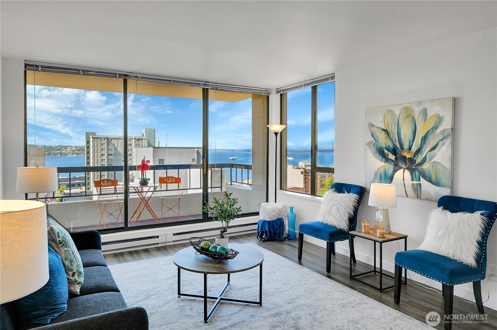 2201 3rd Avenue, Unit 1303 Seattle, WA 98121 - Photo 2 of 20