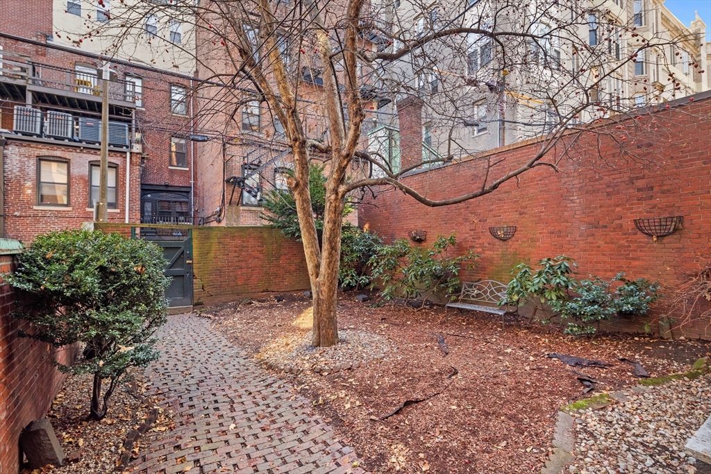 50 Fenway, Unit 2 Boston, MA 02215 - Photo 6 of 24