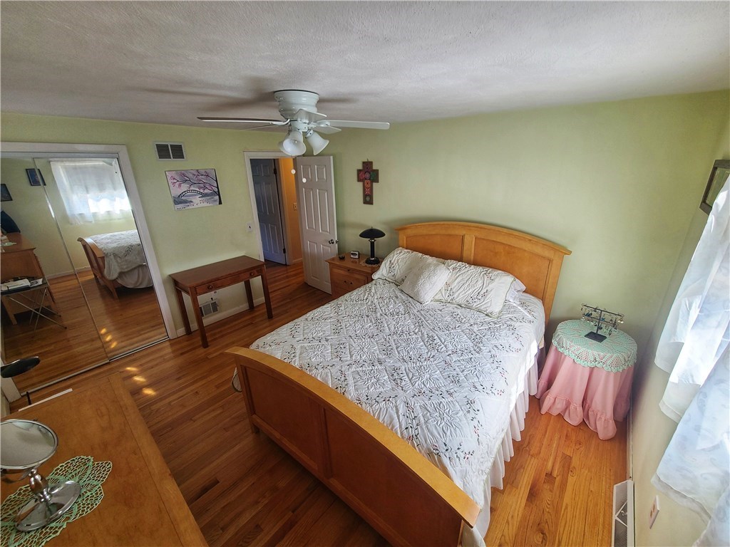 39 Kerri Lyn Road Warwick, RI 02889 - Photo 12 of 33