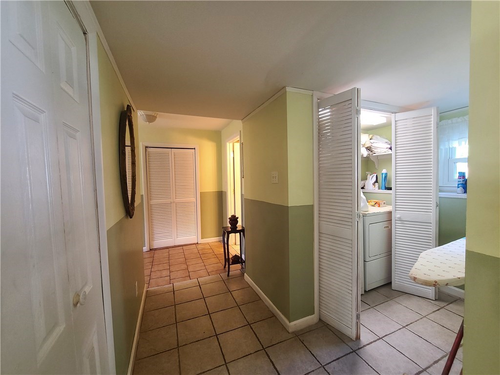 39 Kerri Lyn Road Warwick, RI 02889 - Photo 22 of 33