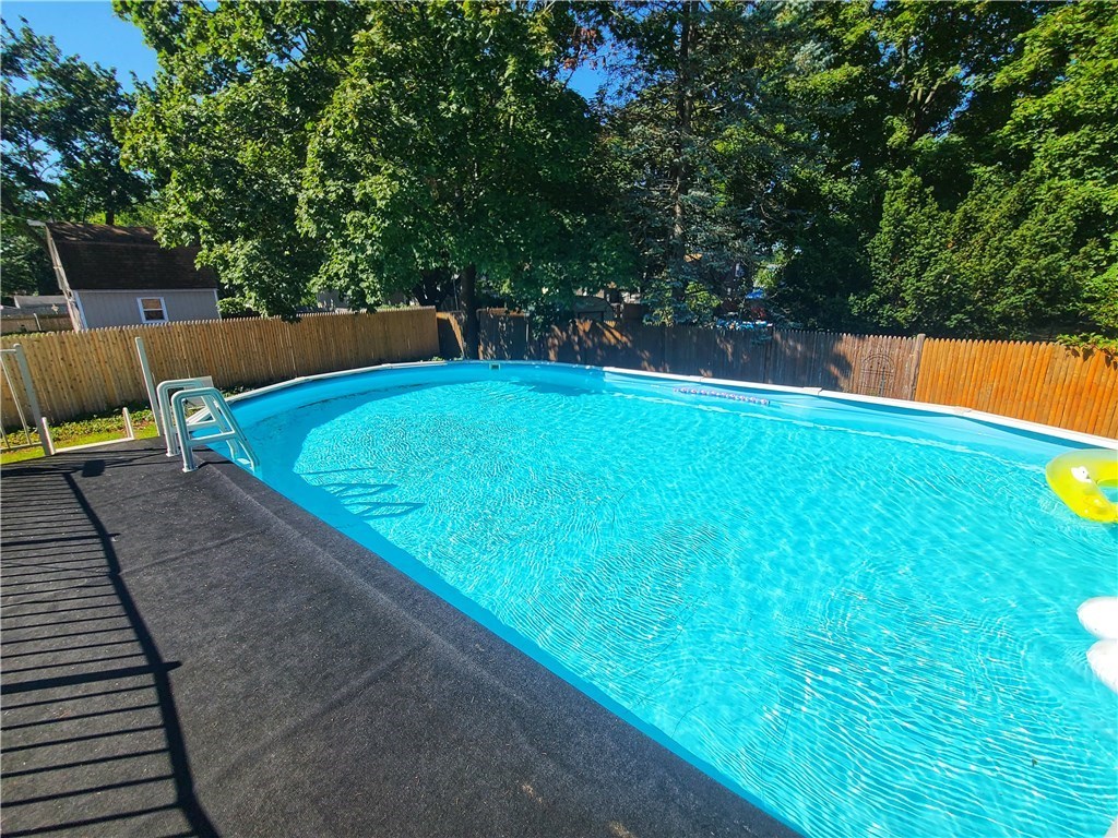 39 Kerri Lyn Road Warwick, RI 02889 - Photo 26 of 33