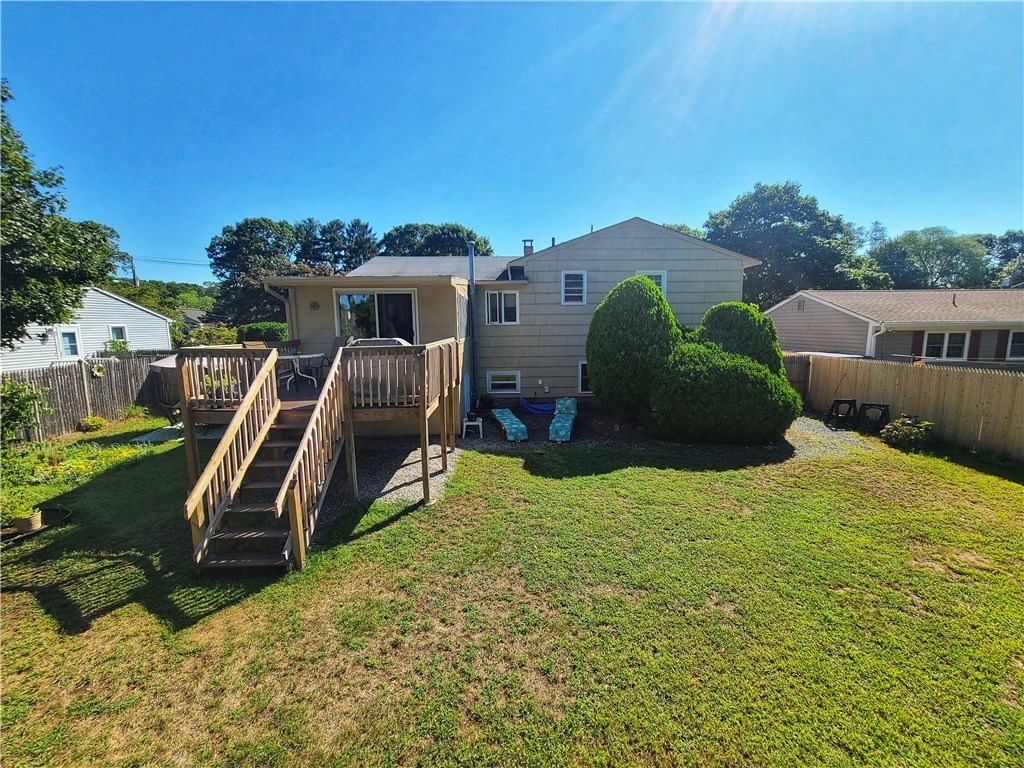 39 Kerri Lyn Road Warwick, RI 02889 - Photo 27 of 33