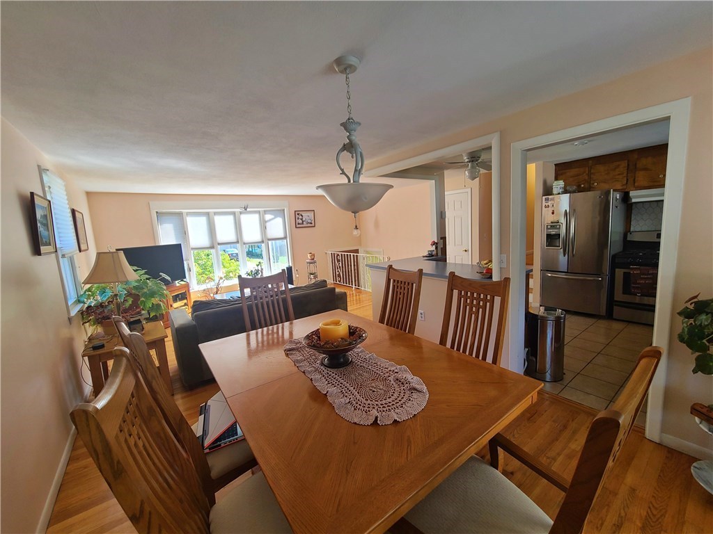 39 Kerri Lyn Road Warwick, RI 02889 - Photo 4 of 33