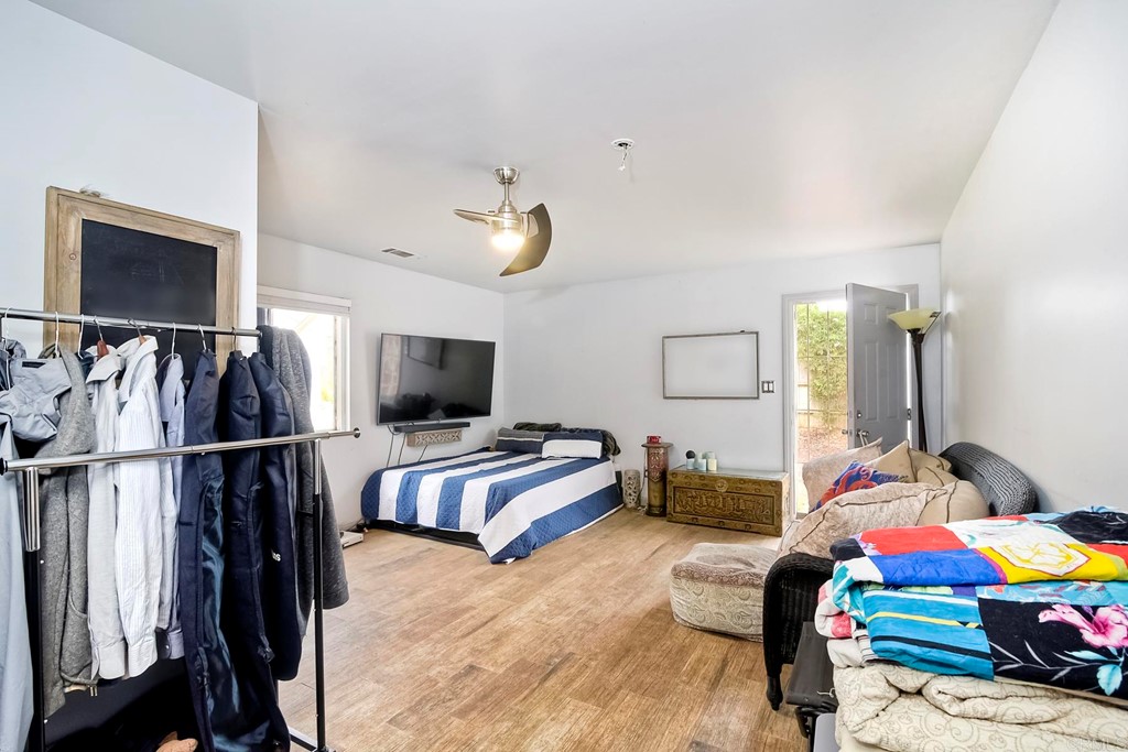 1674 Hilcorte Drive Escondido, CA 92026 - Photo 24 of 38