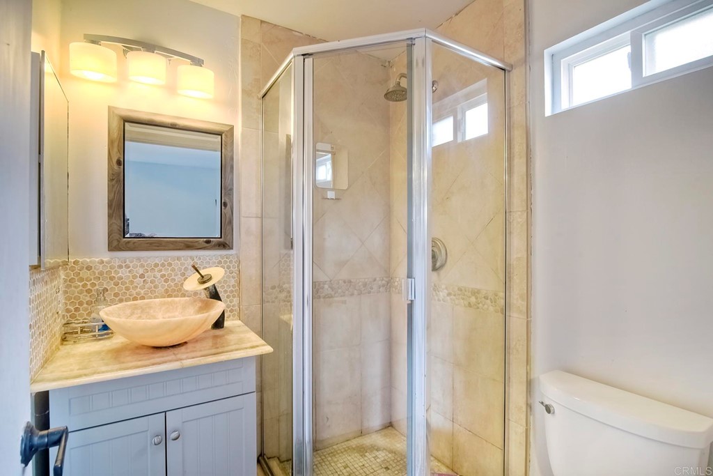 1674 Hilcorte Drive Escondido, CA 92026 - Photo 27 of 38