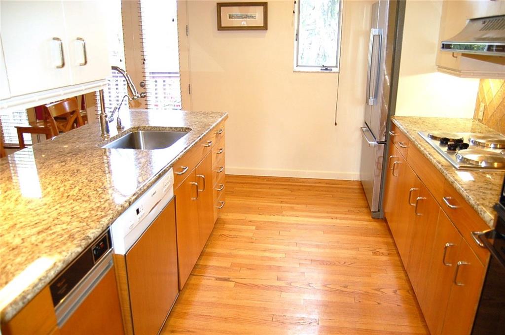 400 Schenley Road Pittsburgh, PA 15217 - Photo 14 of 25 Gallery Image 14