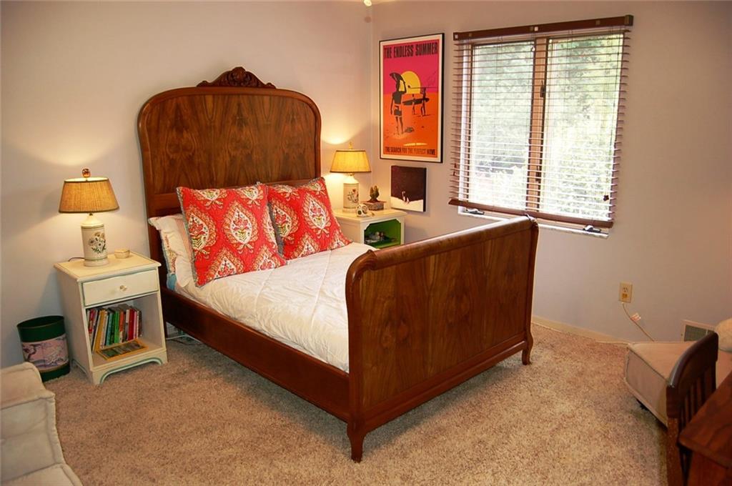 400 Schenley Road Pittsburgh, PA 15217 - Photo 22 of 25 Gallery Image 22