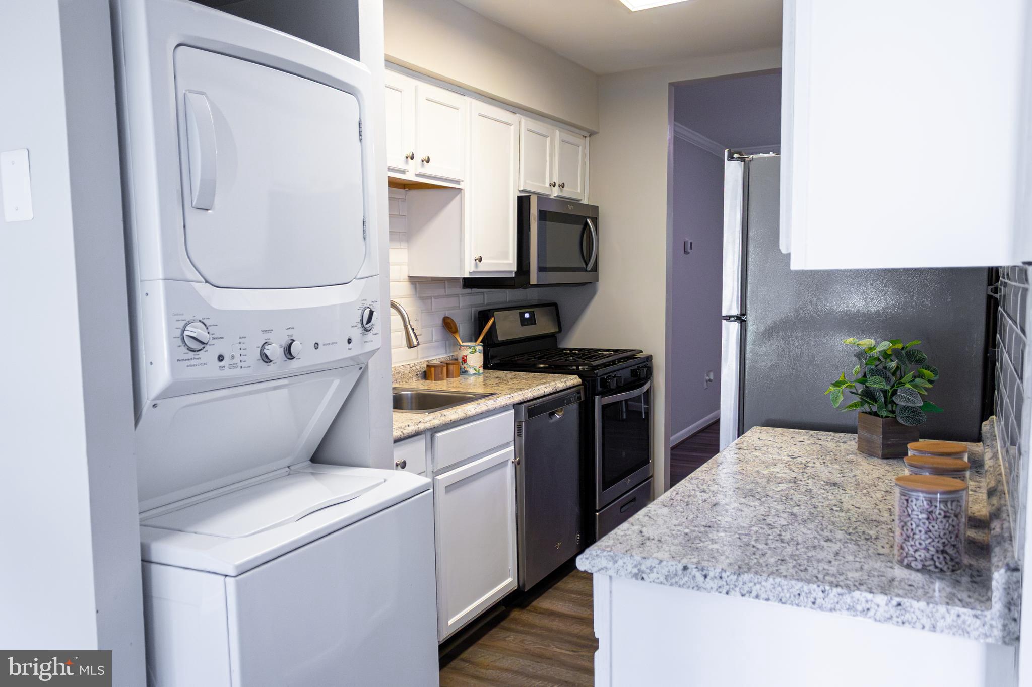 11240 Chestnut Grove Square, Unit 157 Reston, VA 20190 - Photo 9 of 37