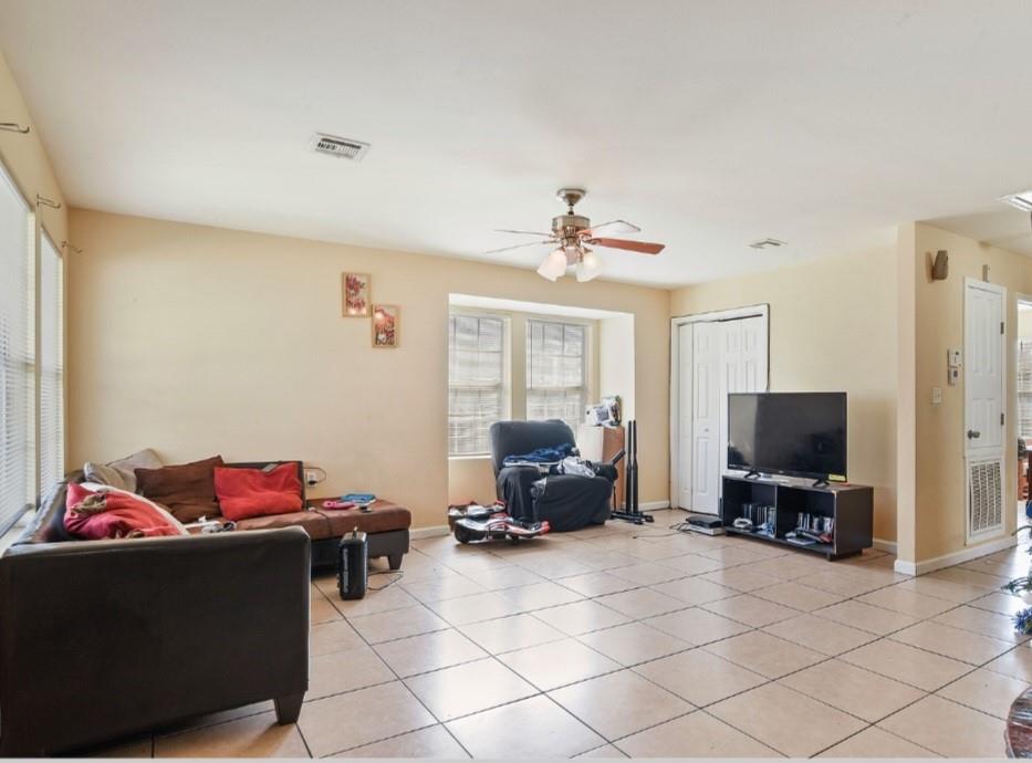 7854 Star Street New Orleans, LA 70128 - Photo 3 of 10