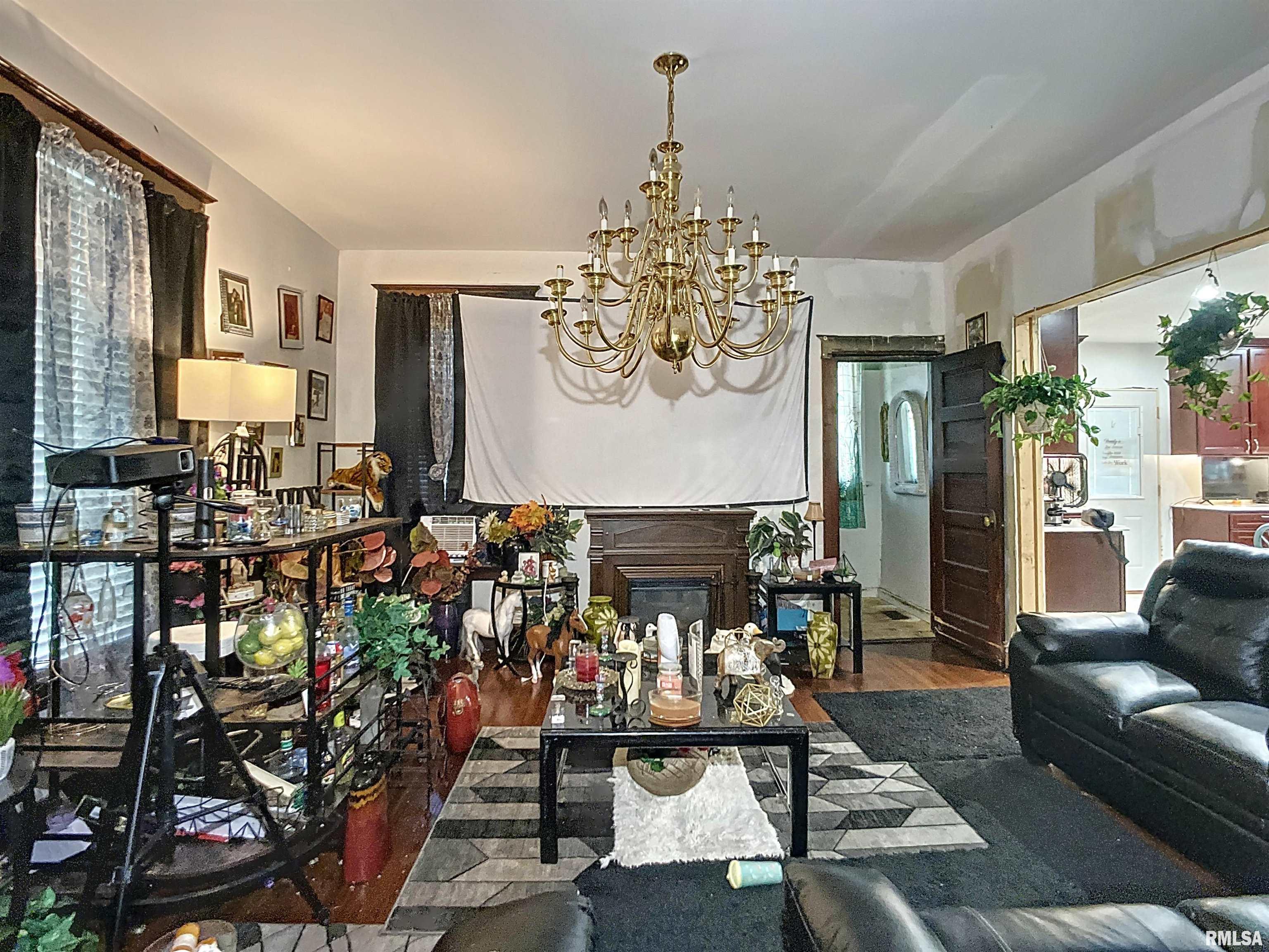 1220 Warren Street Davenport, IA 52804 - Photo 2 of 30