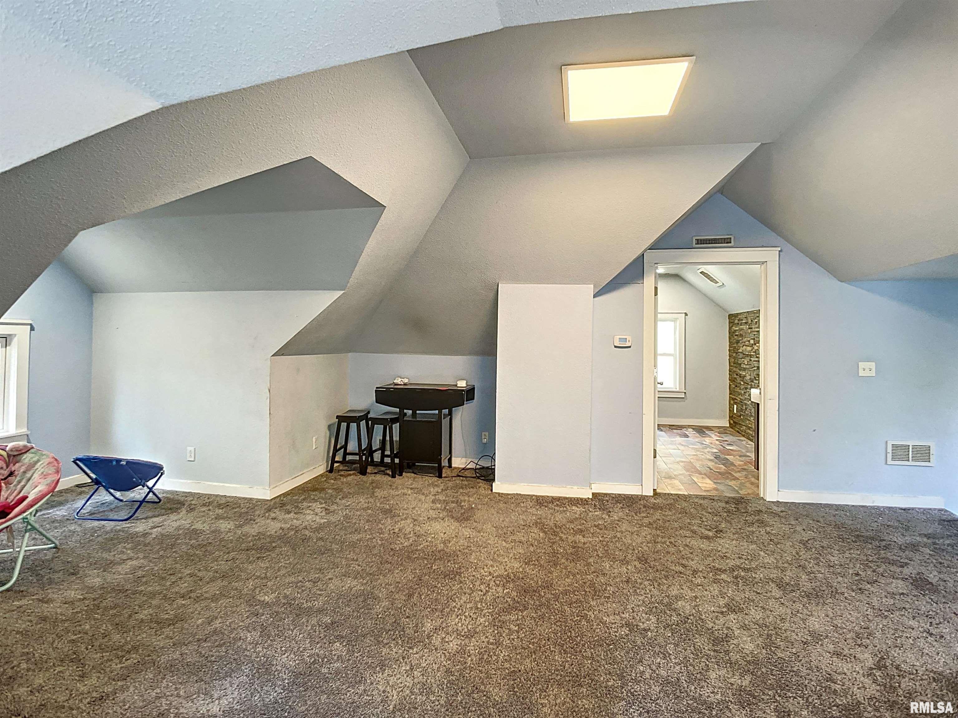 1220 Warren Street Davenport, IA 52804 - Photo 24 of 30