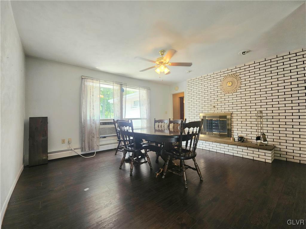 3965 Fireline Road Palmerton, PA 18071 - Photo 12 of 31 Dining area