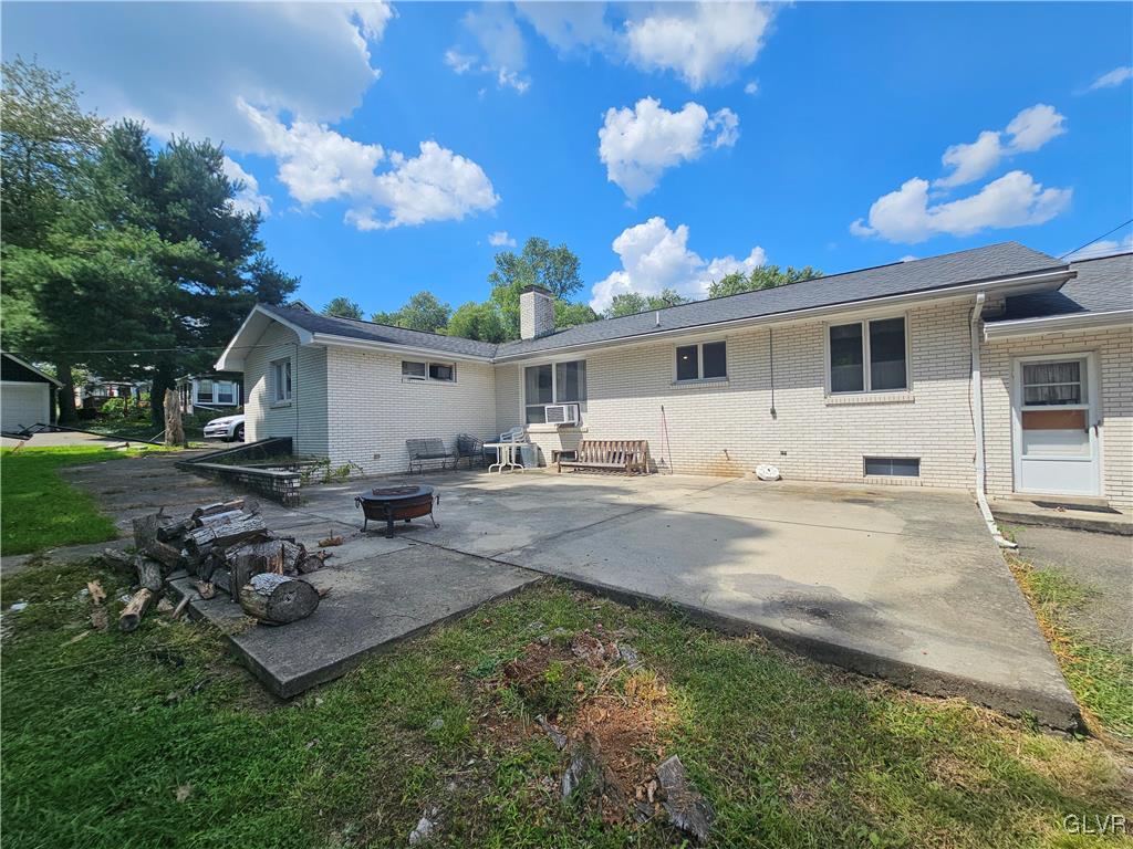 3965 Fireline Road Palmerton, PA 18071 - Photo 4 of 31 Great spot for your grill