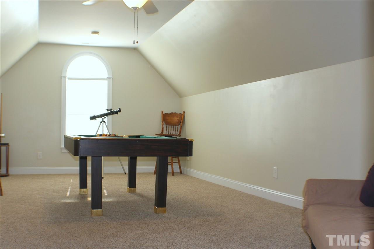 820 Hood Farm Road Clayton, NC 27520 - Photo 11 of 20 This Bonus Room can also be used as a 5th Bedroom with it's LARGE WALK IN CLOSET.