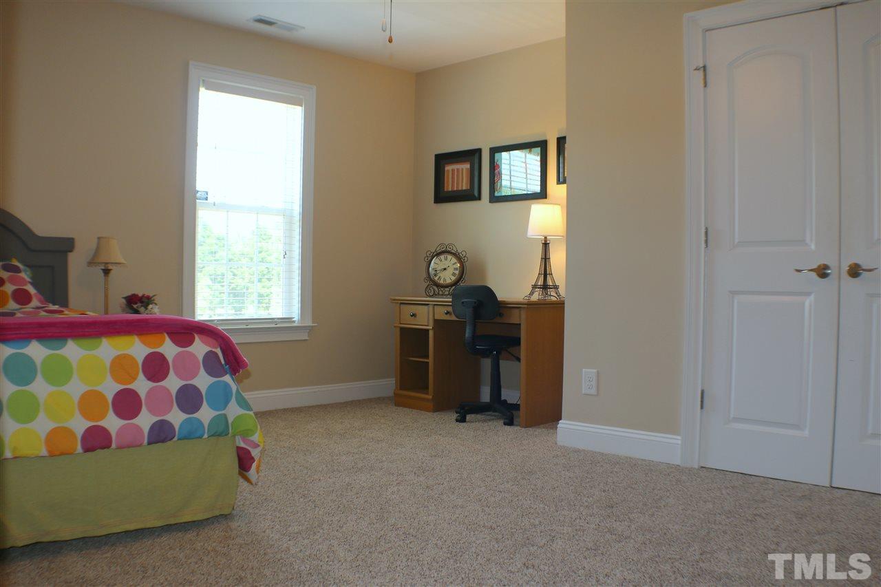 820 Hood Farm Road Clayton, NC 27520 - Photo 14 of 20 This is just one of the LARGE BEDROOMS, which all feature new carpet & most have CEILING FANS.