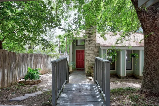 $2,100 | 500 Hesters Crossing Road, Unit 411, Round Rock, TX 78681