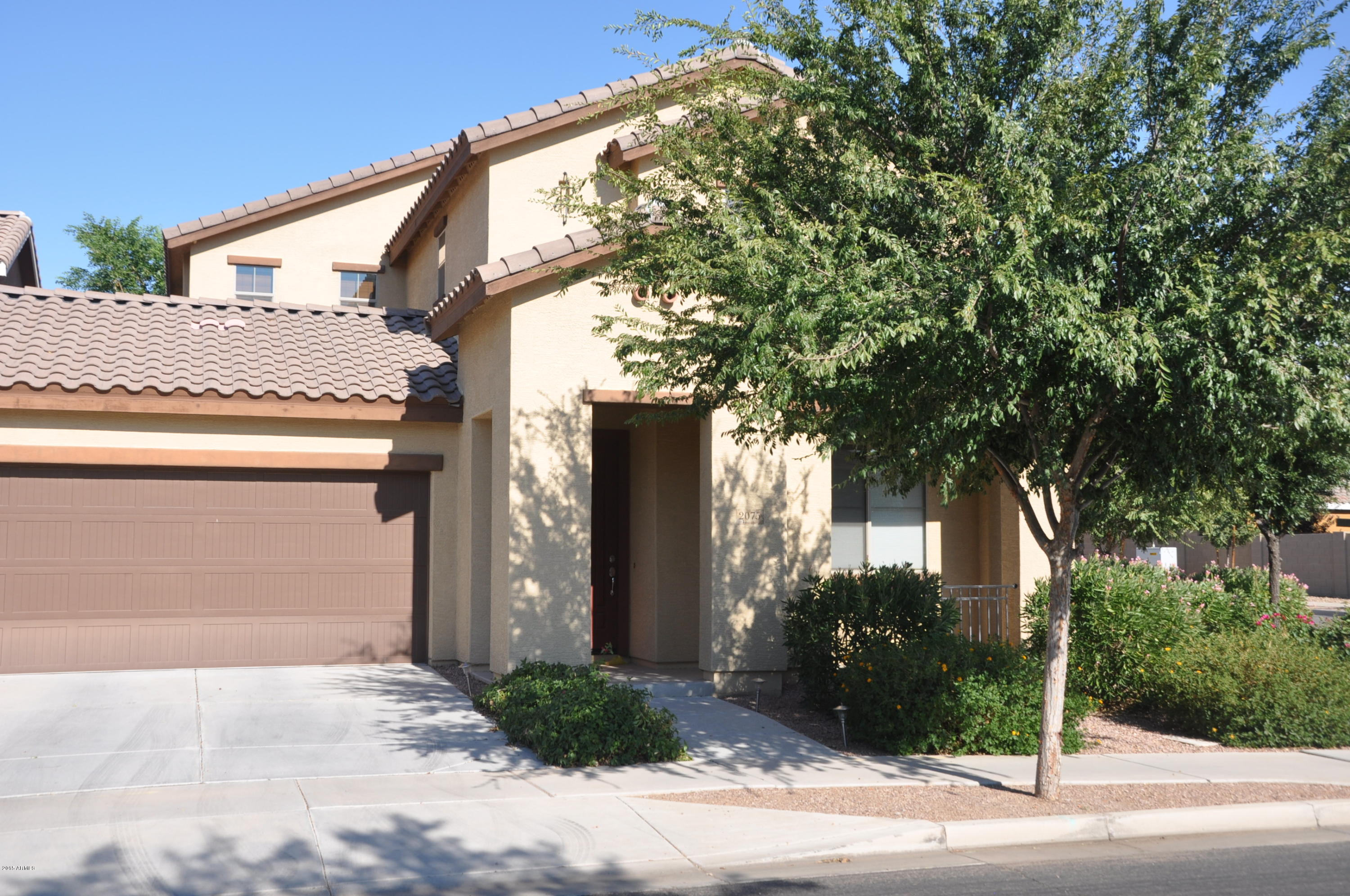 2075 South Martingale Road Gilbert, AZ 85295 - Photo 2 of 36 DSC_0441