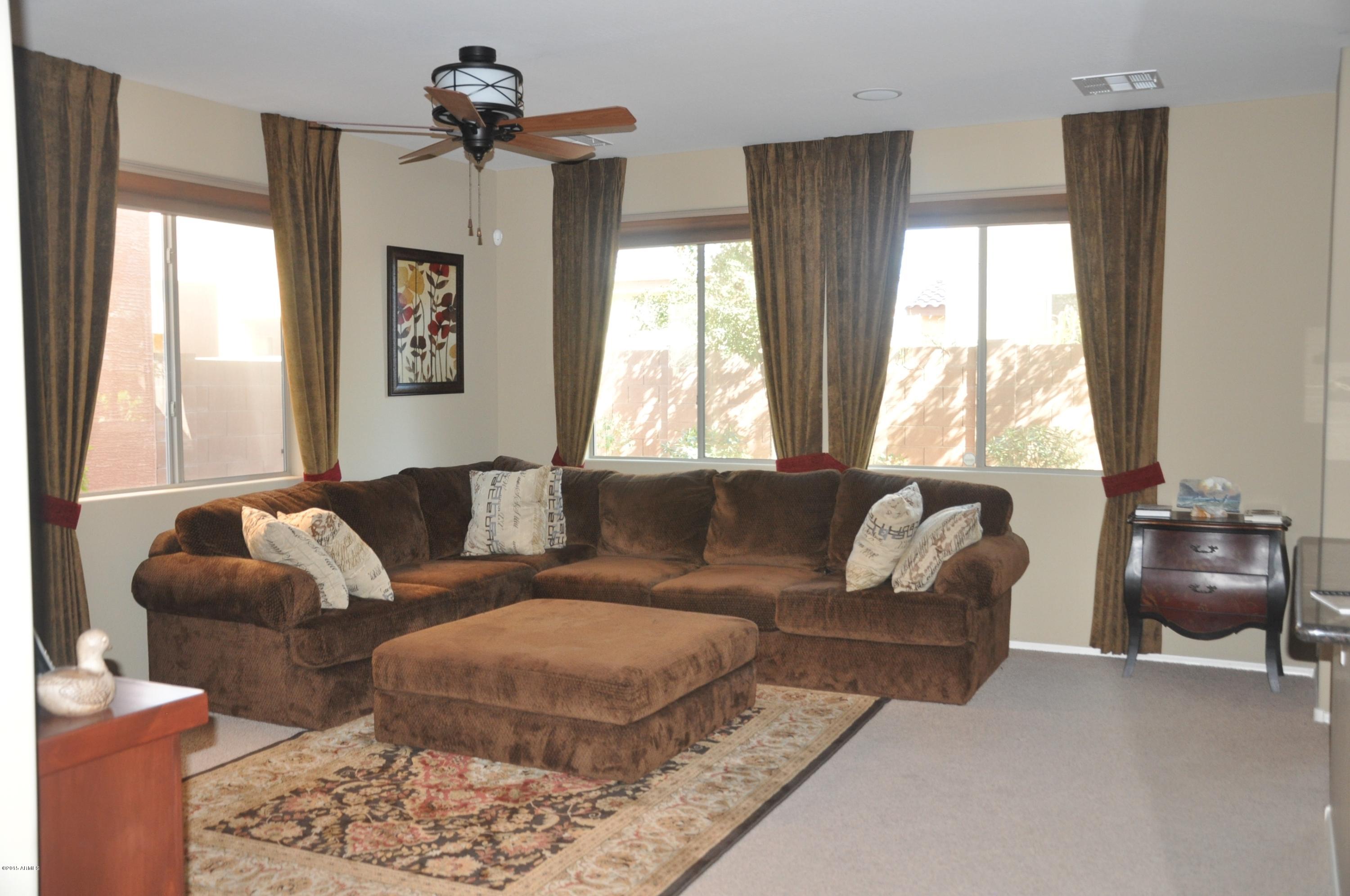 2075 South Martingale Road Gilbert, AZ 85295 - Photo 8 of 36 Great Room 1