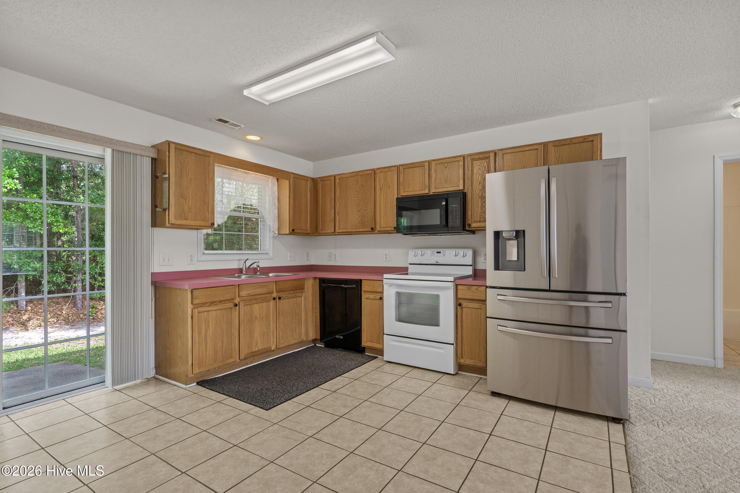4374 Ritz Circle Shallotte, NC 28470 - Photo 8 of 28 Kitchen