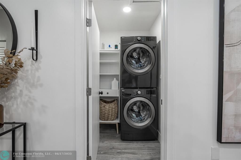 Undisclosed Address Davie, FL 33314 - Photo 8 of 23 a view of washer and dryer