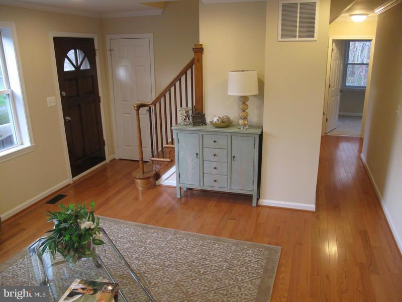 26825 Overlook Street Damascus, MD 20872 - Photo 14 of 30 Interior (General)
