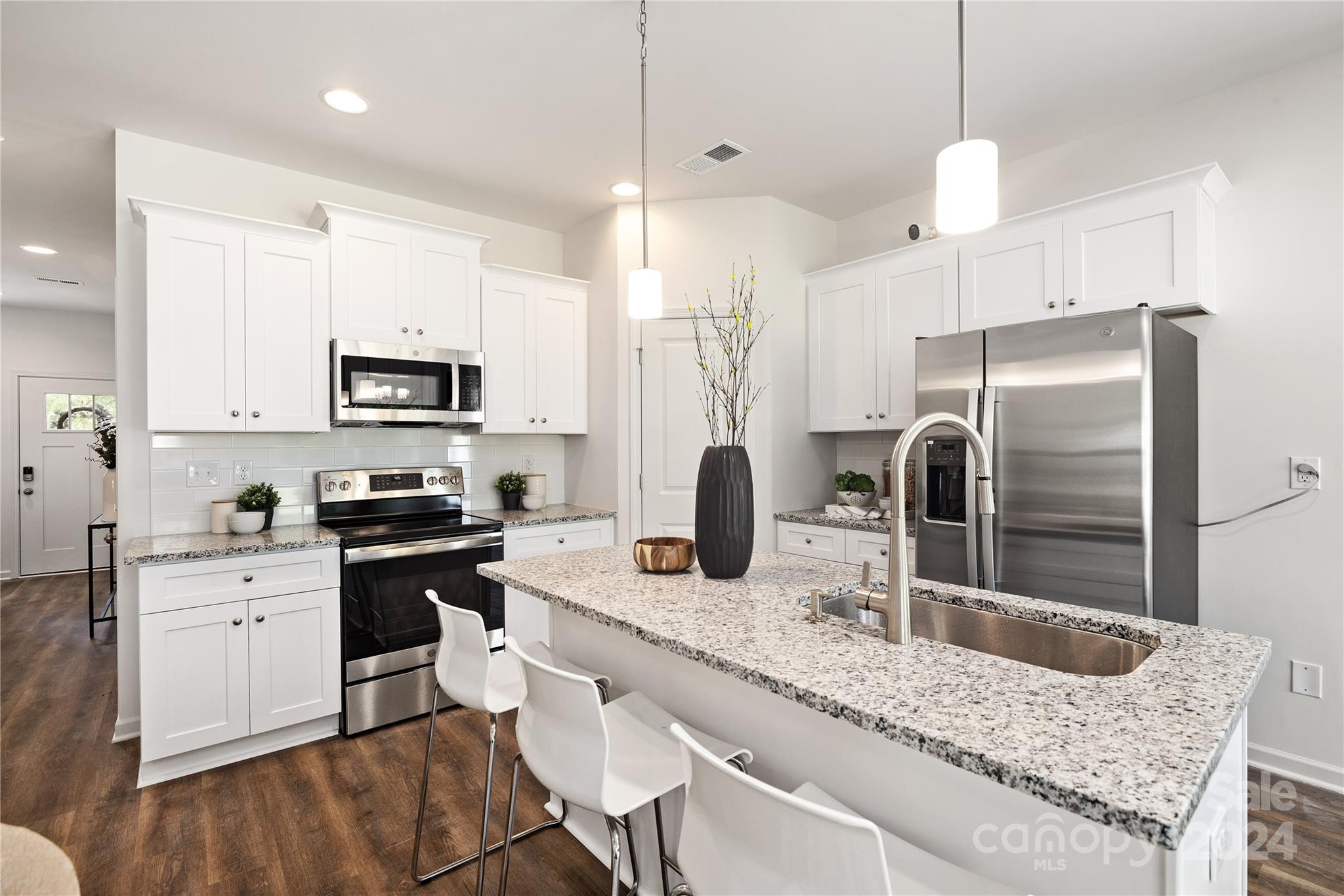 6043 Sullins Road Charlotte, NC 28214 - Photo 1 of 20 Gallery Image 1