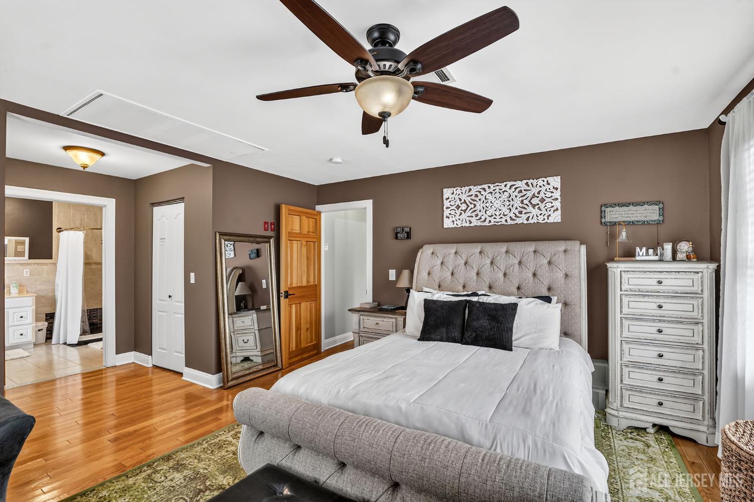 695 Spruce Road North Brunswick, NJ 08902 - Photo 28 of 63