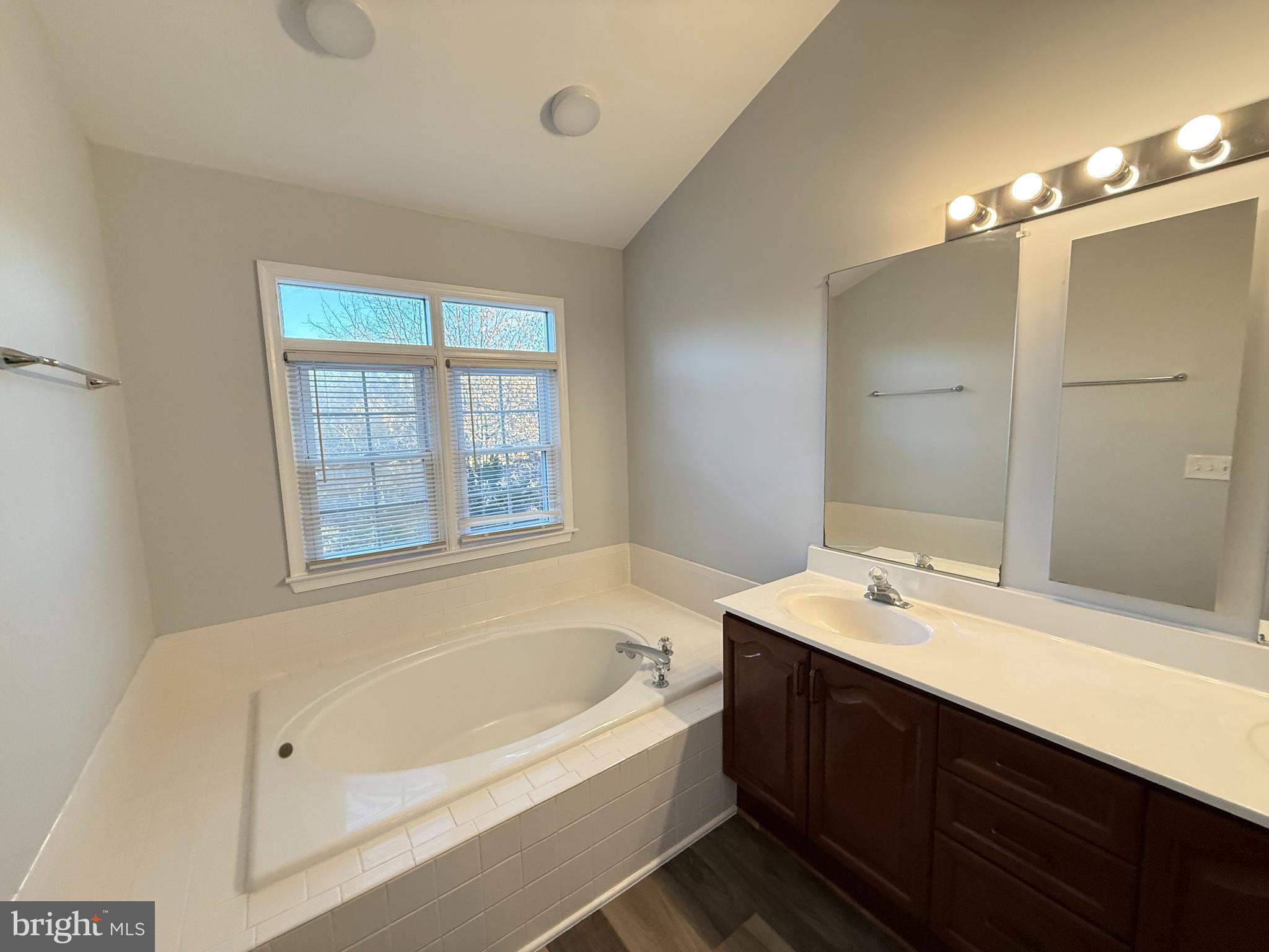 43572 Blacksmith Square Ashburn, VA 20147 - Photo 20 of 37