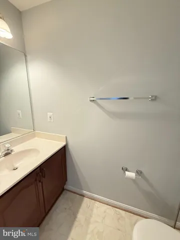 $3,000 | 43572 Blacksmith Square, Ashburn, VA 20147