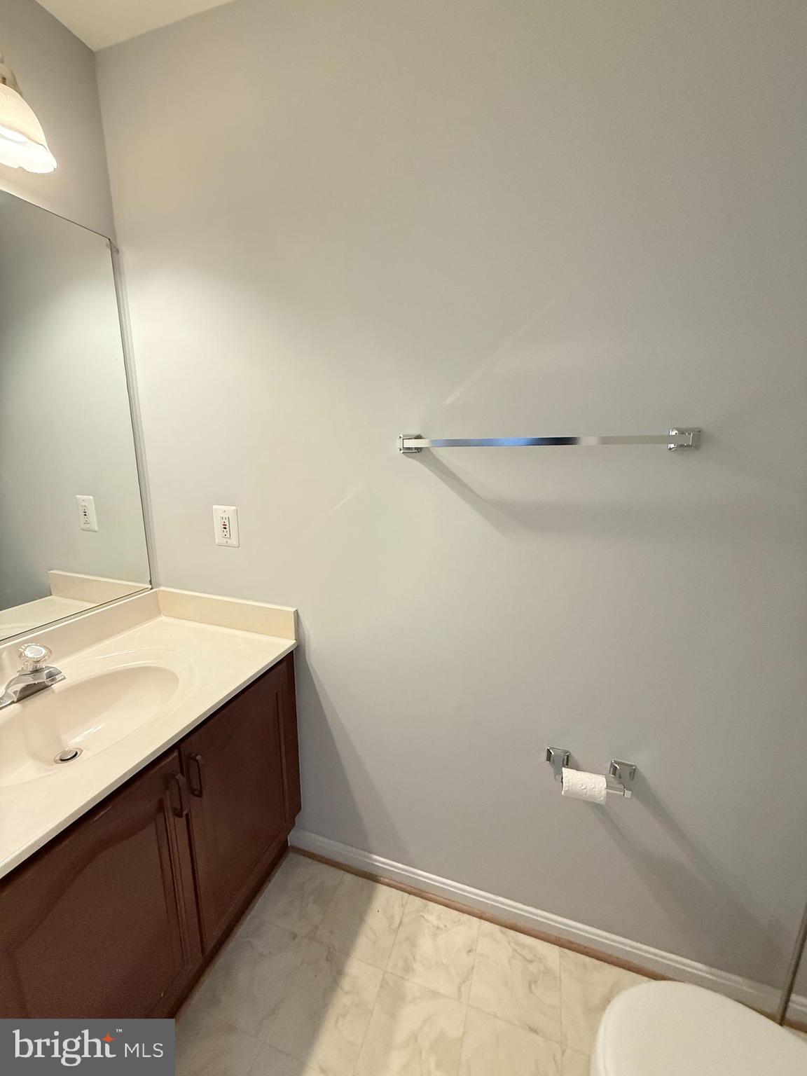 43572 Blacksmith Square Ashburn, VA 20147 - Photo 2 of 37