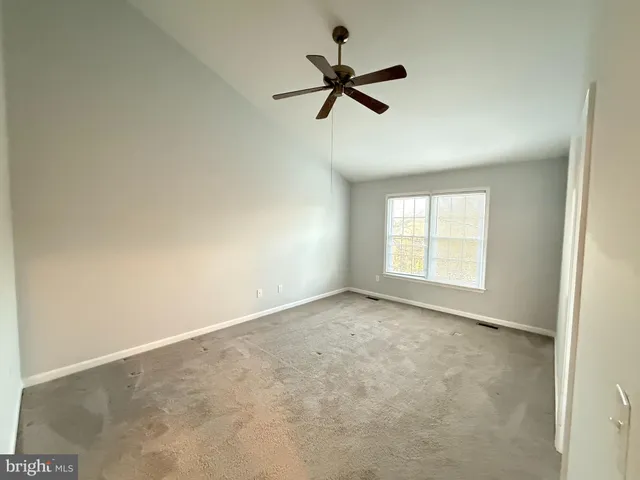 $3,000 | 43572 Blacksmith Square, Ashburn, VA 20147