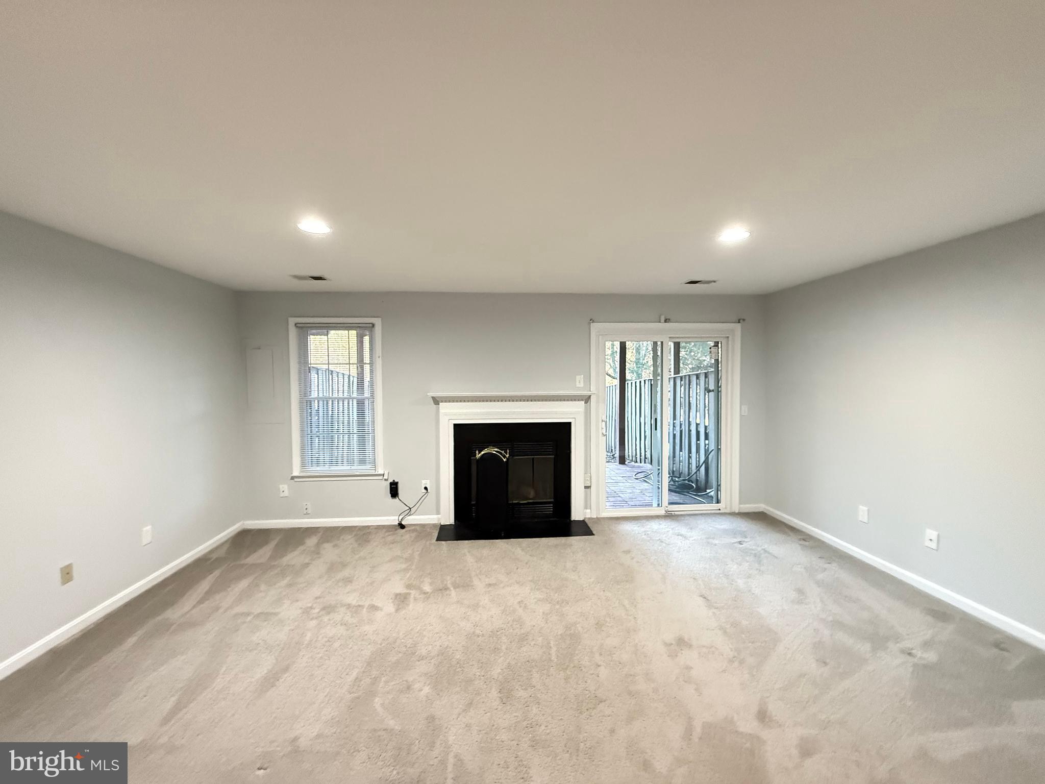 43572 Blacksmith Square Ashburn, VA 20147 - Photo 32 of 37