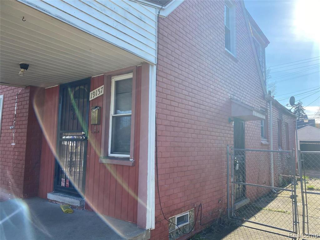 19157 Edinborough Road Detroit, MI 48219 - Photo 3 of 6