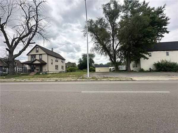 $9,900 | 417 Bailey Avenue, Buffalo, NY 14210