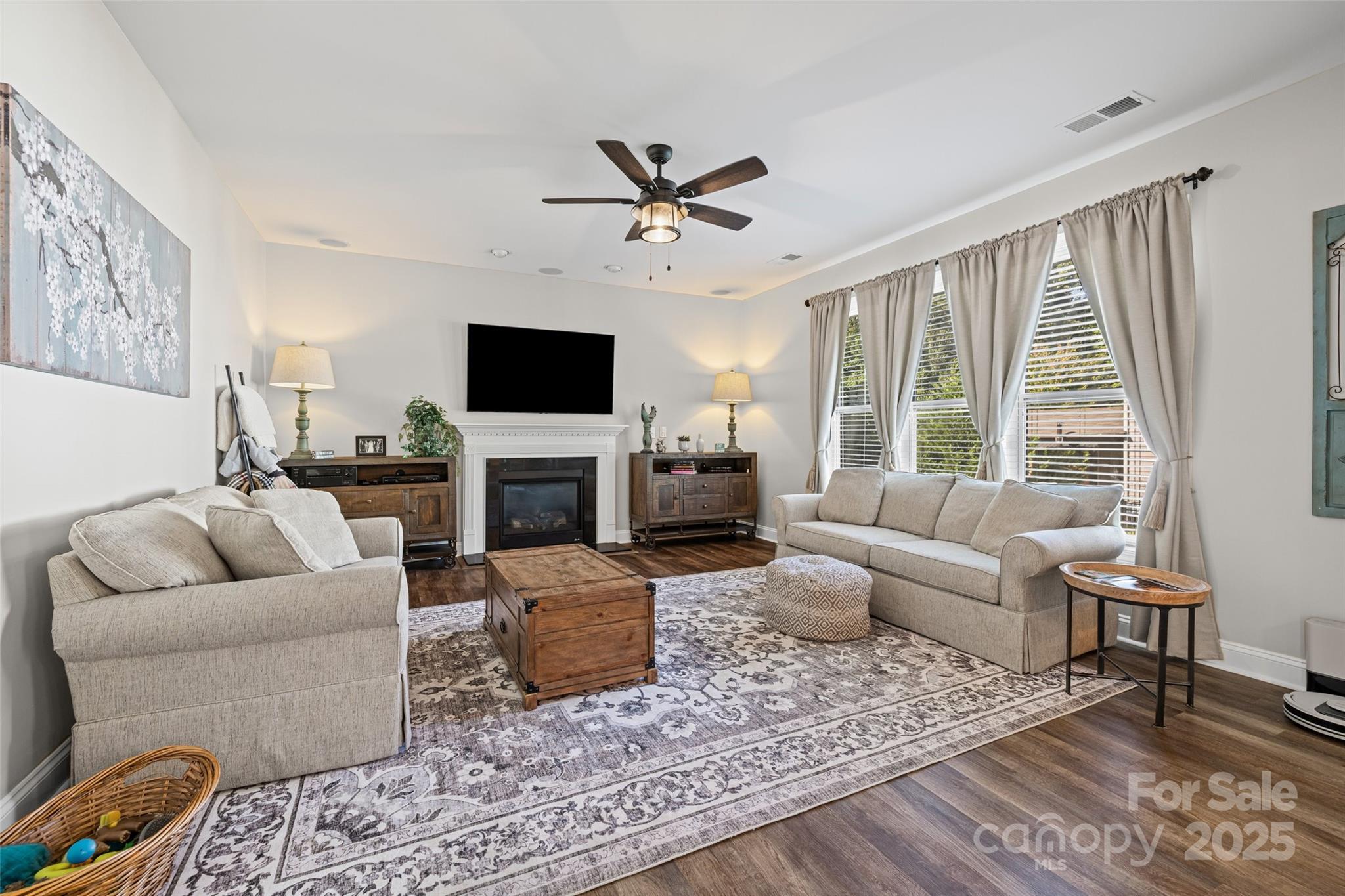 559 Daventry Court Clover, SC 29710 - Photo 11 of 32