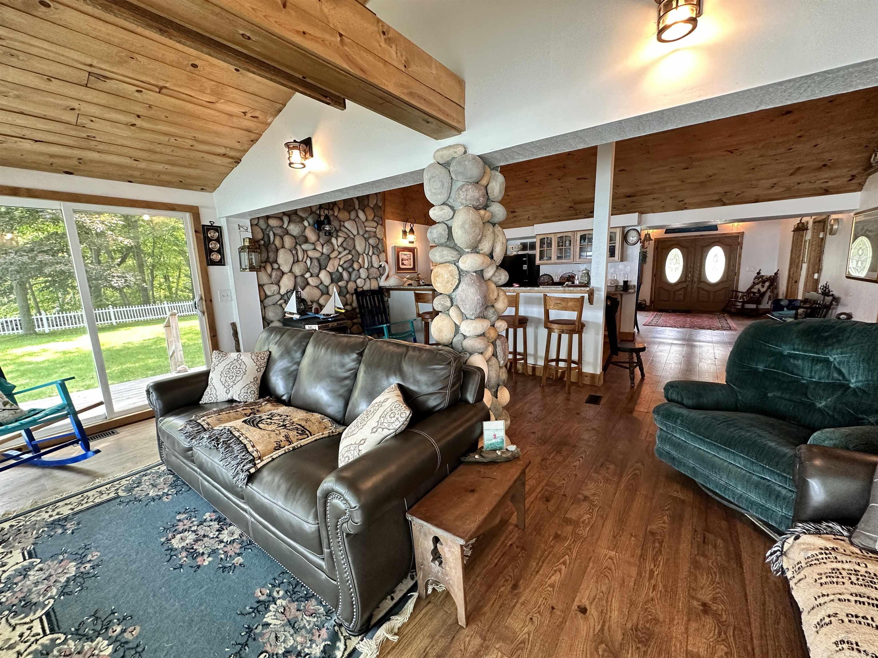 5180 Lakeshore Road Deckerville, MI 48427 - Photo 18 of 56 50118664-17.JPG