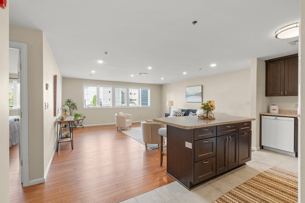 38 Dunham Road, Unit 204 Beverly, MA 01915 - Photo 5 of 27