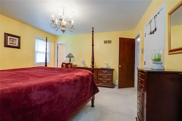 $282,500 | 1008 Southwest 17th Street, Blue Springs, MO 64015