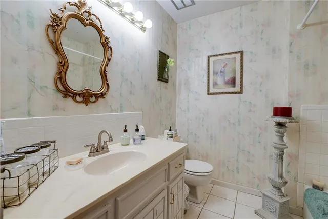 $282,500 | 1008 Southwest 17th Street, Blue Springs, MO 64015