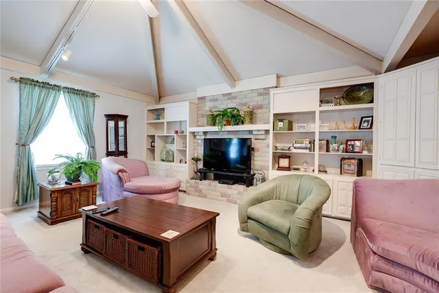 $282,500 | 1008 Southwest 17th Street, Blue Springs, MO 64015