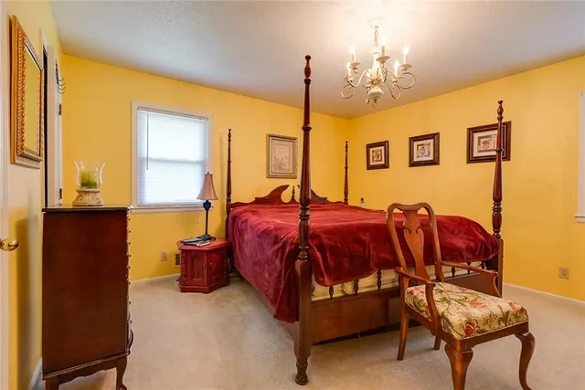 $282,500 | 1008 Southwest 17th Street, Blue Springs, MO 64015