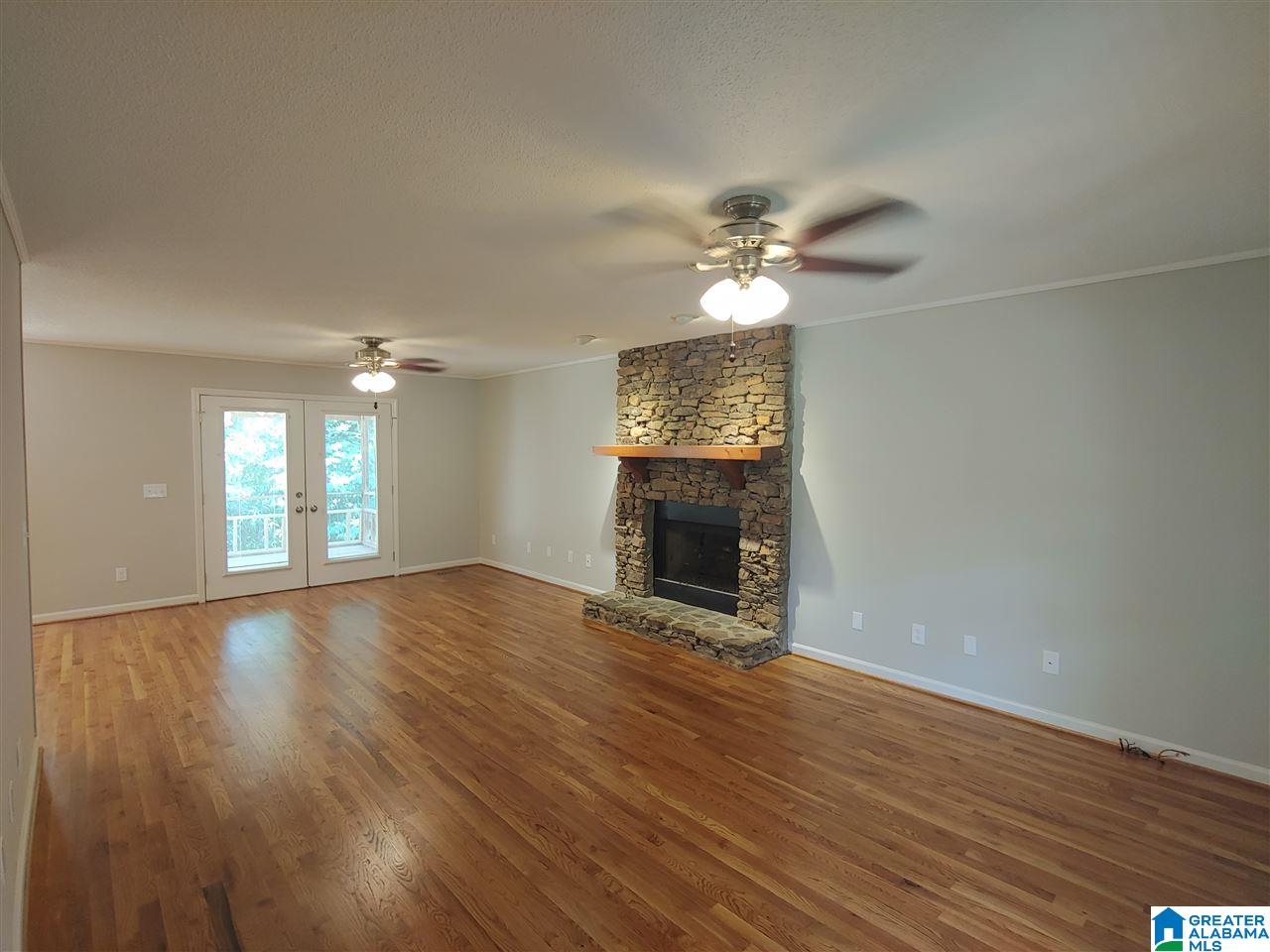 1109 Independence Drive Alabaster, AL 35007 - Photo 10 of 34