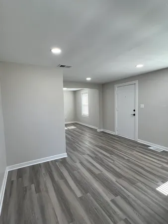 $2,100 | 407 Abe Street, Plano, IL 60545